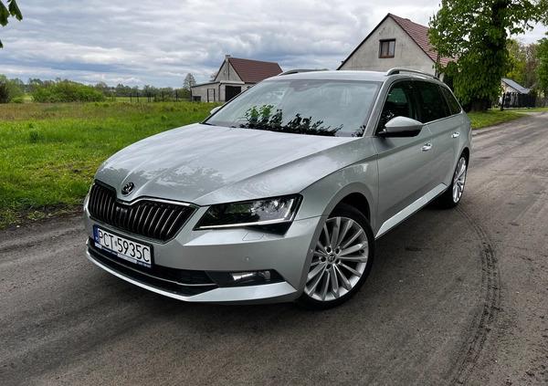 Skoda Superb cena 75000 przebieg: 80000, rok produkcji 2017 z Krośniewice małe 232